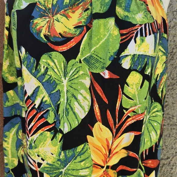 Rachel Roy Tropical Halter Tank - Picture 4 of 9